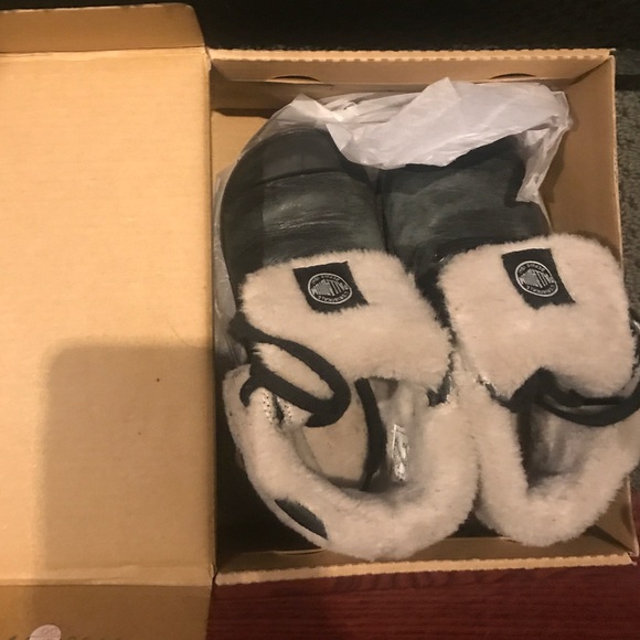 Palladium Kids Leather Wool Boots - Picture 7 of 16